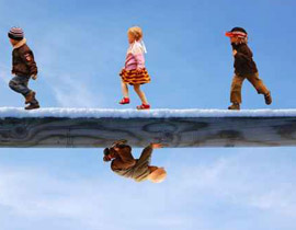 كيف يؤثر التوحد على التواصل الاجتماعي؟