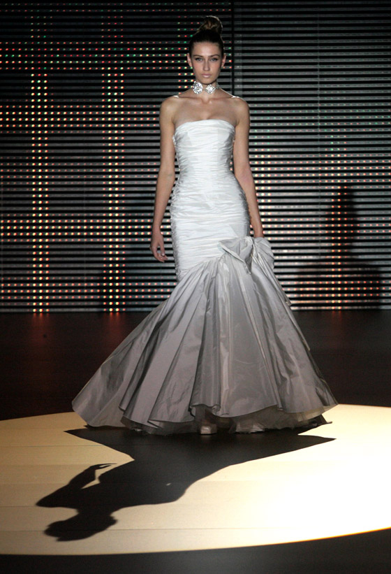 بالصور.. فساتين زفاف مميزة لجميع المقبلات على الزواج!