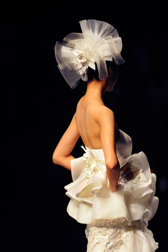 بالصور.. فساتين زفاف مميزة لجميع المقبلات على الزواج!