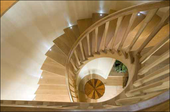 اليكم أجمل تصاميم الدرج البسيطة والمذهلة!! 