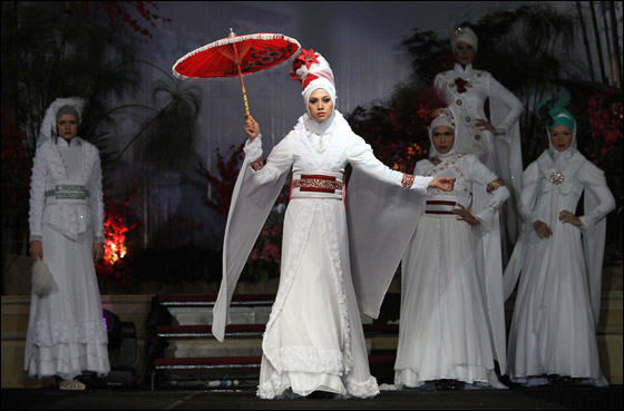 اليكم أجمل ملابس المحجبات لشتاء 2011