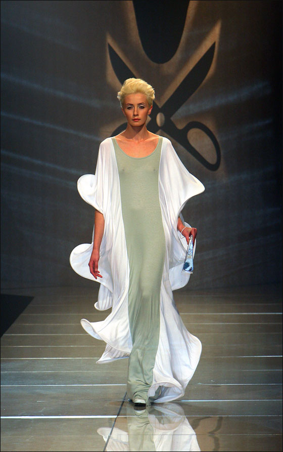 باقة من أجمل الفساتين التي ستتواجد في عروض 2012