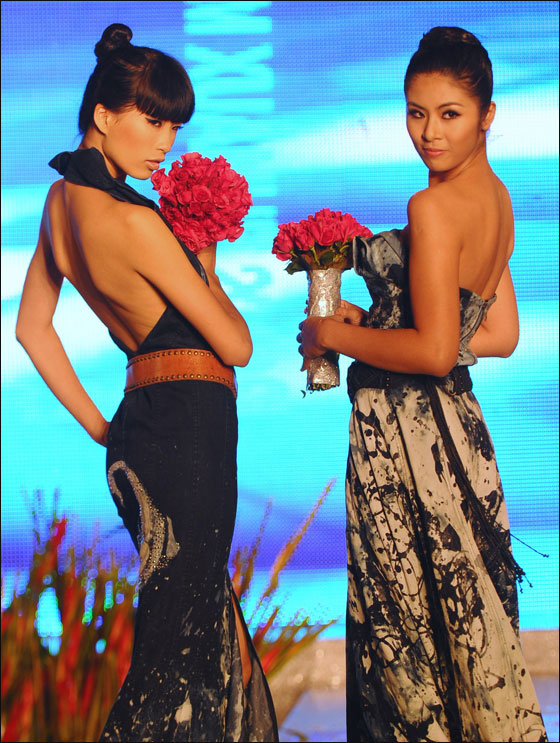 اليكم اجمل الملابس الانيقة في معرض فيتنام! 