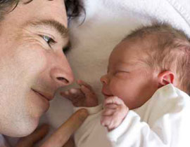 الأطفال يقلدون سلوك الراشدين الموثوق بهم!!