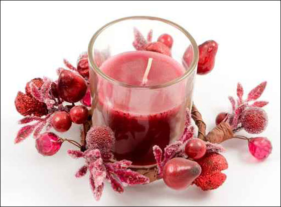 اليكم تصاميم الشموع لتزيد بيوتكم نورا في العيد!