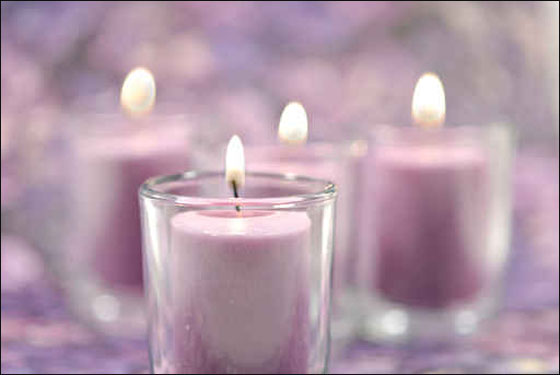 اليكم تصاميم الشموع لتزيد بيوتكم نورا في العيد!