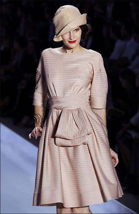 بالصور: ازياء ربيع صيف 2012 تعرضها دار ديور للازياء في باريس