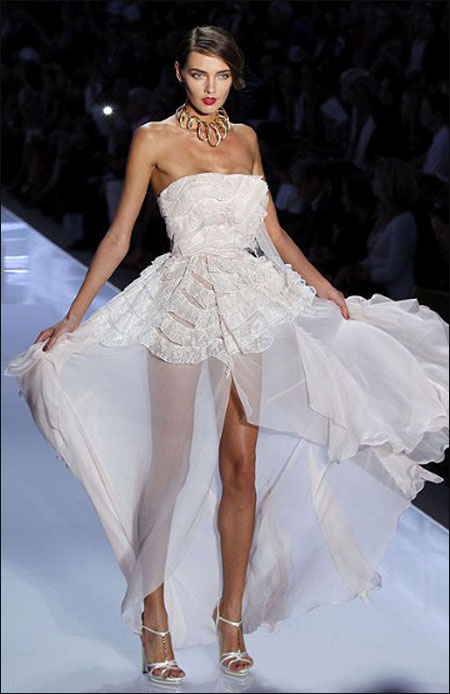 بالصور: ازياء ربيع صيف 2012 تعرضها دار ديور للازياء في باريس