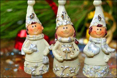 اليكم اطرف زينة للحديقة.. الاقزام!