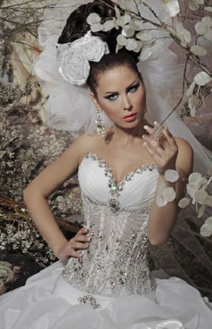 صالون ابراهيم: اللون العسلي والنحاسي تاج على رأس موضة صيف 2012