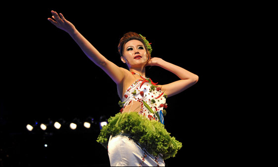 ما رأيكم بآخر صيحة.. ازياء الخضراوات!