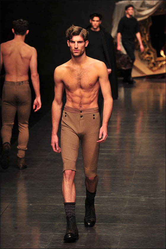 دولتشي آند غبانا تعرض احدث ازيائها الشتوية!