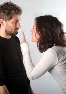 اليك يا رجل.. العبارات التي قد تجرح زوجتك وقد تنهيك بالانفصال!