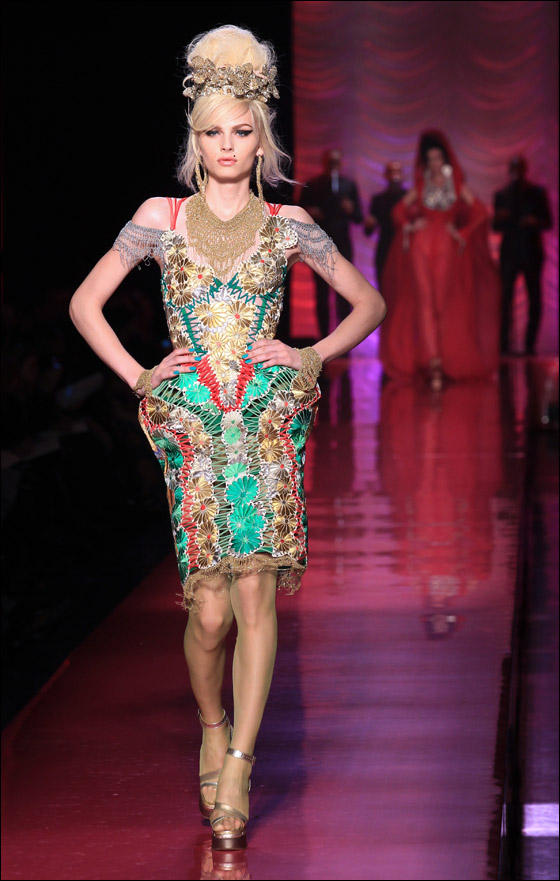 اليكن اجدد الصور في معرض فرنسا للازياء!