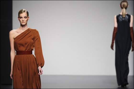 احدث الصور من عرض مدريد لخريف/ شتاء !2012