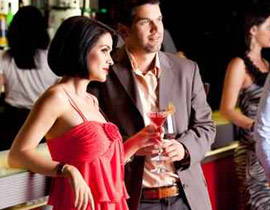 نقدم لك 4 خطوات بسيطة تظهر اناقتك ليلة عيد الحب!