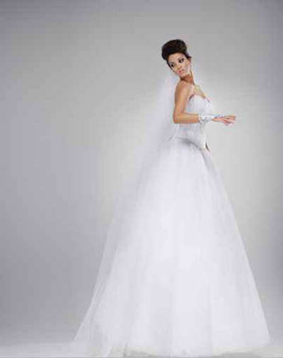 الطرحة لا تزال اهم اكسسوارات العروس لتحصل على طلتها المنشودة!