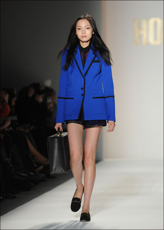 اخترن ما يلائمكن من هذه الازياء لعيد العشاق!