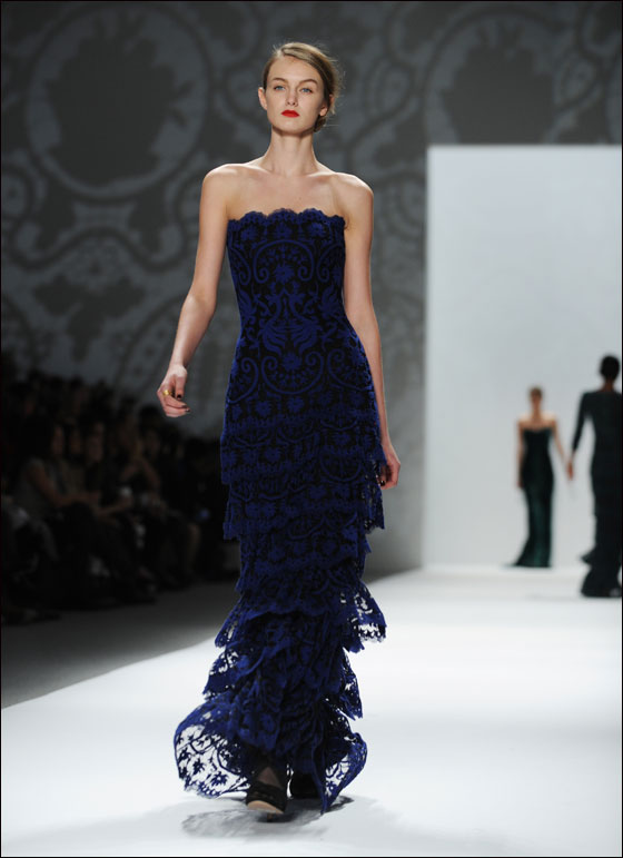 اخترن ما يلائمكن من هذه الازياء لعيد العشاق!