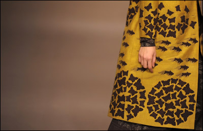 ننقل لك ابرز واروع التصميمات من اسبوع الموضة في الهند! 