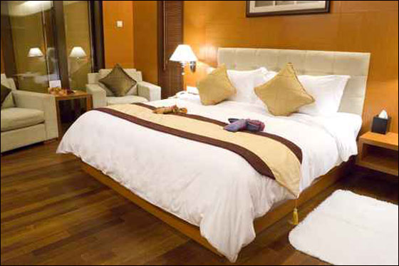 بالصور.. غرف نوم عصرية بالوان هادئة!