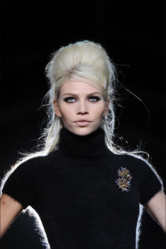 بالصور.. احدث ازياء اسبوع الموضة الايطالي!!