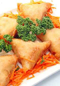 "شايف"  يقدم لكم الذ المعجنات.. سمبوسك بالشاورما