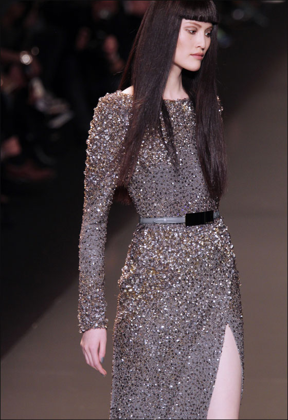 نقدم لكم تصاميم فساتين السهرات الانيقة من ايلي صعب!