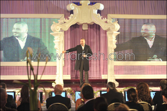 بالصور.. تتويج ملكة جمال الجامعة الاميركية للثقافة وال