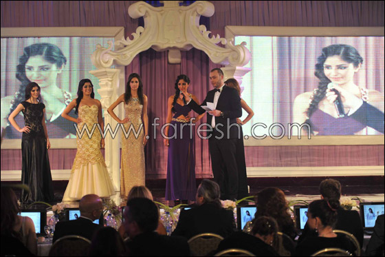 بالصور.. تتويج ملكة جمال الجامعة الاميركية للثقافة وال