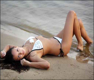 لك سيدني احدث واجمل ملابس السباحة!