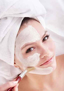 نقدم لك افضل اقنعة وجه لحماية وترطيب البشرة في الصيف!