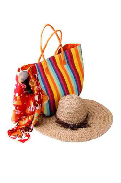 مجموعة خاصة من الحقائب الصيفية لزائرات موقع "شايف"!