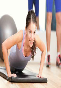 اتبعي هذه الخطوات لتحصلي على ذراعين قويتين وانيقتين قبل الزفاف!