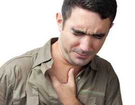 احذروا.. تناول الغذاء على المكتب في العمل يصيبكم بجلطة دموية!!