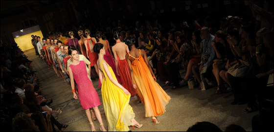 بالصور.. ازياء صيف 2012!!