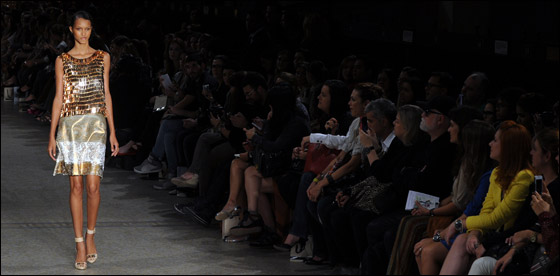 بالصور.. ازياء صيف 2012!!