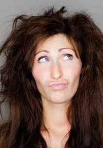 نقدم 8 خطوات مهمة لمنع تساقط الشعر!