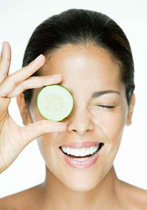 اليك كيف تكبحين شعورك بالجوع بوجبات صحية وخفيفة!