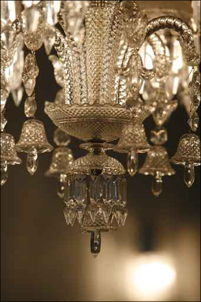 اليكم تشكيلة من ثريات الكريستال الفخمة!