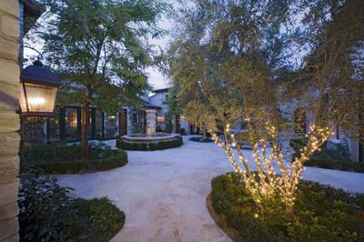 افكار جديدة لاضاءة رومنسية خارج المنزل!