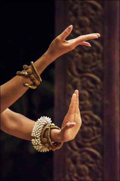 اليكن احدث الاكسسوارات واكثرها اناقة!