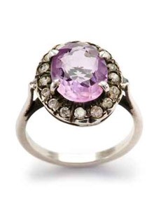 الحجر الكريم وكيفية تأثير ملمسه ومذاقه عليك سيدتي! 