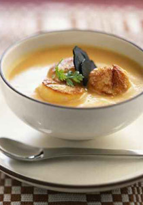 اليك طريقة تحضير شوربة الفطر والقرنبيط اللذيذة