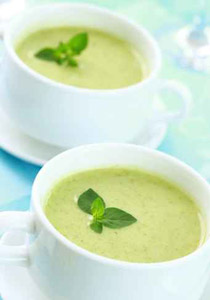 اعدّوا شوربة الكوسا اللذيذة لمائدتكم الرمضانية