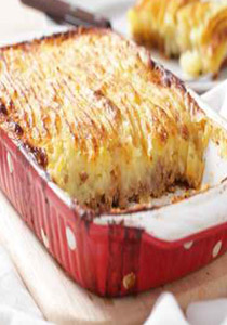 اليك طريقة تحضير صينية بطاطا باللحمة السريعة!