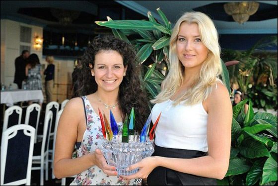 بالصور: المانية شقراء تفوز بلقب ملكة جمال العالم للصم 2012