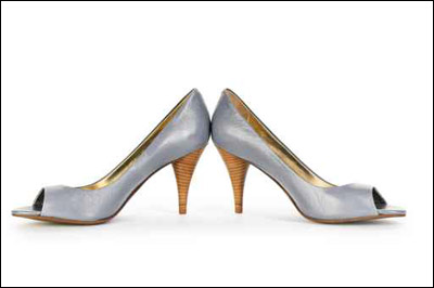 سيدة "شايف" اليك اجمل الصنادل واكثرها اناقة!