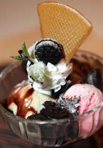 لفصل الصيف الحار.. نقدم لكم طريقة تحضير الايس كريم المنعشة