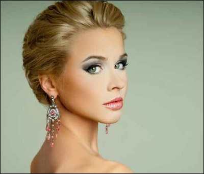 نعرض اليكم اجمل وارقى اقراط الاذن الني تخص النساء!